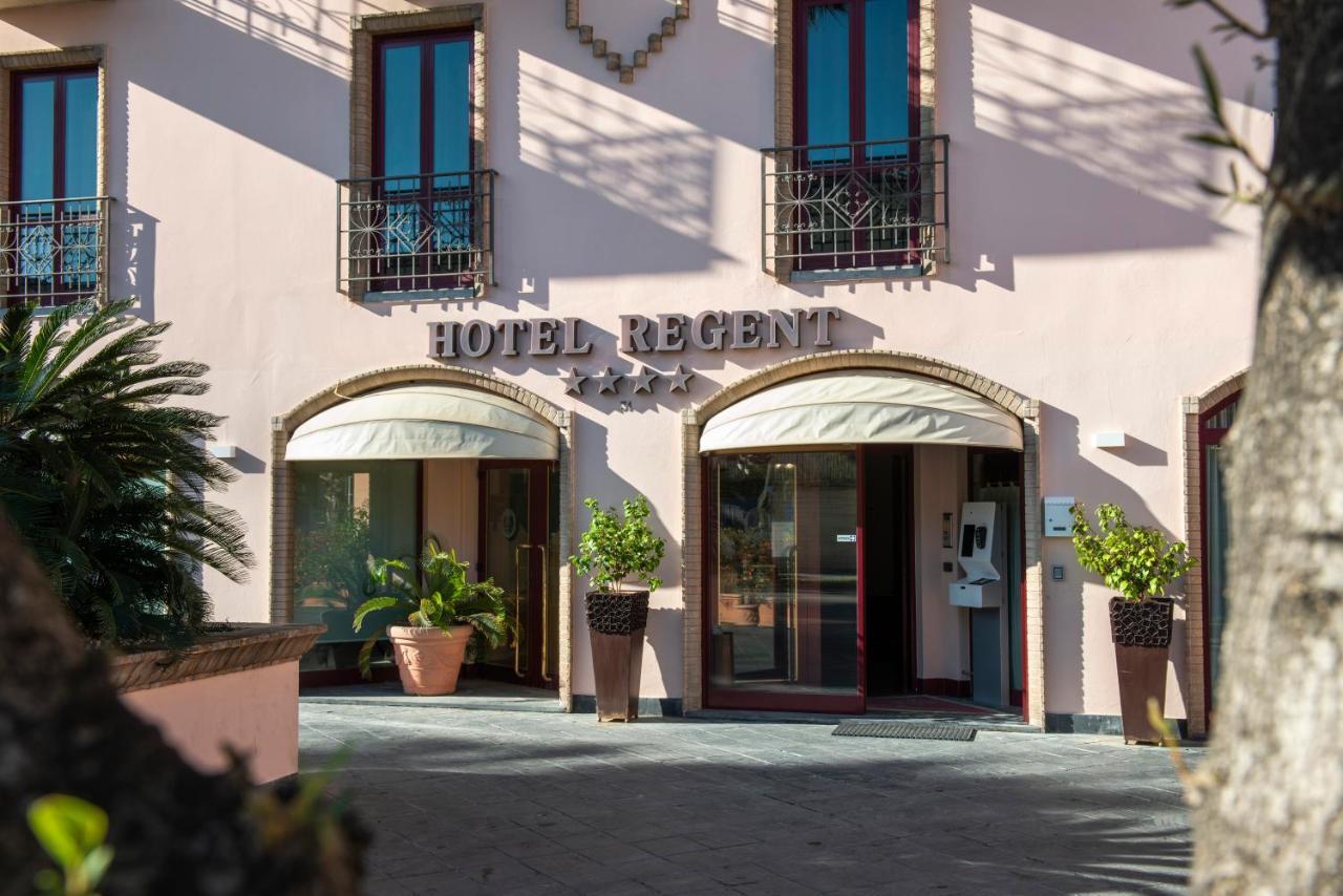 Hotel Regent - In Pieno Centro San Benedetto del Tronto Bagian luar foto